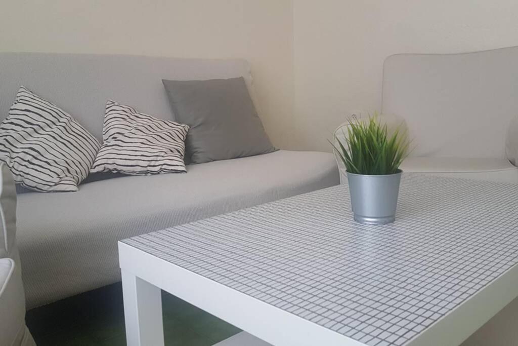 Bonito Apartamento Triana-Los Remedios Севиля Екстериор снимка